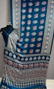 Sari de Primera Calidad con Estampado Ajrakh y Trabajo de Espejo, Prenda Étnica Hecha a Mano para Mujer - Product Image 5