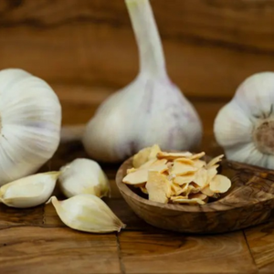 Ail déshydraté biologique en poudre fine d'Inde pour les marques axées sur la santé et les applications gastronomiques avec étiquette transparente - Product Image 4