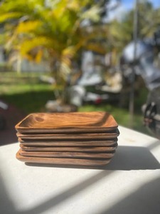 Plateau élégant et moderne en bois d'acacia, finition polie, plateau de service de qualité supérieure, plateau de restauration haut de gamme, plateau en bois d'acacia personnalisé UO - Product Image 4