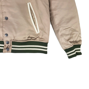 แจ็คเก็ตซาตินสไตล์ Letterman สำหรับผู้ชายขายดีที่สุด ผ้าซาตินไหมคุณภาพสูง 100% แจ็คเก็ตซาตินคุณภาพสูงสำหรับผู้ชาย รับผลิตตามแบบ OEM - Product Image 4