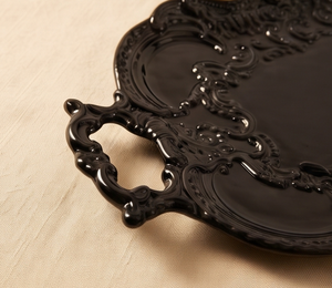 Bandeja de Metal con Textura Única y Detallada, para Cocina y Comedor, en Stock - Product Image 4