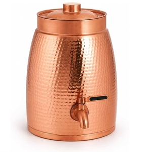 Matka à eau artisanale en cuivre pur martelé, forme ventrue, avec robinet en laiton - Product Image 5