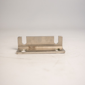AMT VINA, Mecanizado CNC Personalizado, Corte Láser, Doblado, Soporte en U de Acero Inoxidable, Fabricado en Vietnam - Product Image 2