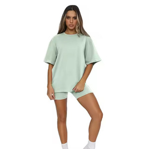Ensemble streetwear 2 pièces de haute qualité pour femme, couleur unie, été, col rond, manches courtes, chemise oversize et short, imprimé uni. - Product Image 2