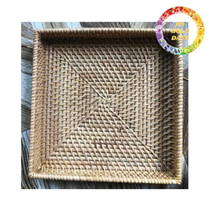 Plateau rond en rotin écologique fait main avec incrustations organiques |   Plateau de service décoratif en nacre, motifs floraux, papillons et géométriques - Product Image 4