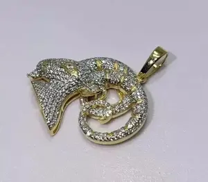 Pendentif en argent sterling plaqué or jaune 14 carats pour femme, avec moissanite ronde de 2 carats, signe du zodiaque Bélier - Product Image 1