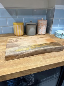 Planche à découper personnalisée en bois d'acacia bio grand format, résistante aux jus, non toxique, compatible lave-vaisselle - Product Image 5