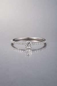 แหวนหมั้นฝังเพชรแบบตัดกลมแหวนสัญญาตามหลักจริยธรรม - Product Image 2