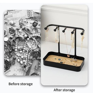 ที่วางเครื่องประดับทันสมัยพร้อมราวแขวนหลายตะขอและถาดเก็บของ ดีไซน์ประหยัดพื้นที่ ที่แขวนสร้อยคอ ดีไซน์หรูหราสำหรับตกแต่งโต๊ะเครื่องแป้ง - Product Image 4