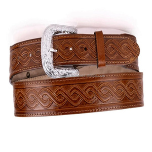 Elegante Cinturón Vaquero de Cuero Vacuno de Grano Completo Hecho a Mano con Hebilla de Latón Plateado de Diseño - Product Image 4