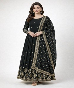 Robe longue ample en Georgette brodée, séchage rapide, avec dupatta, pour femme, idéale pour les fêtes traditionnelles de Diwali et les mariages – Meilleure vente - Product Image 1