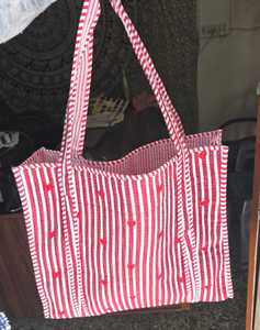 Sac fourre-tout matelassé élégant en coton, couleur unie, écologique, durable, pour le shopping, la plage, le week-end, style bohème - Product Image 1