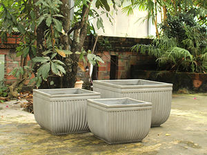 Ensemble de haute qualité de 3 grands pots GRC en polystone pour l'aménagement paysager moderne de jardin à la maison - Product Image 5