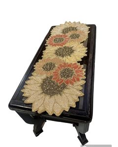 Camino de Mesa Bordado con Diseño Floral de Girasoles, Decoración Rústica para el Hogar, Lavable a Mano - Product Image 1