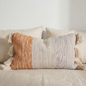 Funda de Almohada Lumbar Rectangular a Rayas, Tejida en Algodón, Estilo Bohemio con Borlas, Extraíble, Decorativa para Sofá o Cama - Product Image 1