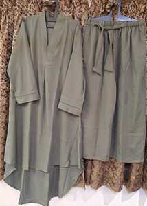 Elegantes Cordsets paquistaníes Kurtis | Plisado en la parte delantera y trasera | Tamaño libre de la XL-XXL | Ropa alternativa amigable con los viajes y Abhaya - Product Image 4