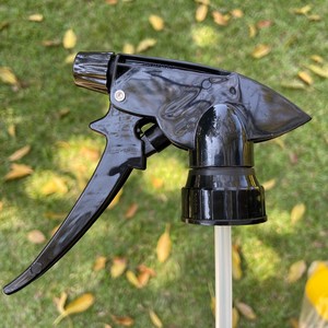 Commercio all'ingrosso Nero Spruzzatore di Innesco Manico Più Lungo Si Adatta Comodamente sulla Vostra Mano Resistente Ai Prodotti Chimici di Plastica Da Giardino Spray Ugelli