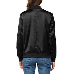 Veste universitaire tendance pour femmes, haute qualité, respirante, entièrement personnalisable, manches longues avec deux poches latérales. - Product Image 6