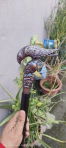 ไม้เท้าเดินทางแบบวินเทจ CH Nautical ทำจากไม้เนื้อแข็ง หัวทองเหลืองแท้ พร้อมด้ามจับทองเหลือง ทำด้วยมือ ปรับระดับได้ พับได้ เหมาะสำหรับผู้ชายและผู้หญิงในช่วงคริสต์มาส - Product Image 2