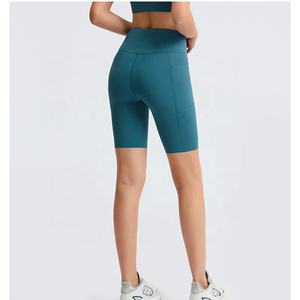 Pantalones cortos para mujer Pantalones cortos de alta calidad Pantalones cortos de entrenamiento de fitness con estampado personalizado de peso ligero para mujer - Product Image 3