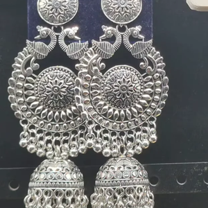 Pendientes de moda de plata oxidada india de doble capa, con diseño de lágrima, marco de media luna y cuentas Ghungroo, venta al por mayor, par - Product Image 1
