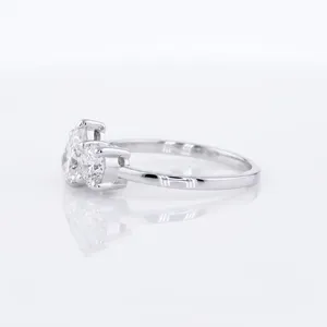 Anillo de Compromiso de Oro Blanco de 18K con Corte de Pera para Mujer, Anillo Clásico con Diamante de Laboratorio Certificado por IGI, Claridad F VVS2, Joyería Solitaria - Product Image 3