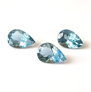 Piedra preciosa suelta facetada de aguamarina natural de color azul Santa María, corte pera de 6x9 mm, 3 piezas, 3.15 quilates, para hacer joyas. - Product Image 2