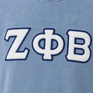 Camiseta Unisex Zeta Phi Beta Vintage Lavada con Letras Griegas de Chenilla Personalizadas, Algodón Premium de Alto Gramaje, Estilo Denim, Cuello Redondo - Product Image 5