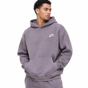 Survêtement homme gris poussière en molleton de coton avec logo sérigraphié, ensemble deux pièces : sweat à capuche coupe décontractée et pantalon de jogging, vente en gros - Product Image 3