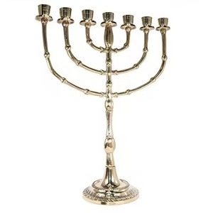 Candélabre Classique en Métal à 9 Bras, Porte-Bougie Menorah Élégant, Décoration Intérieure pour la Maison - Product Image 3