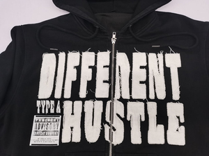 Hoodie streetwear personnalisé pour homme, coupe et couture surdimensionnées, fermeture éclair, appliqué patchwork, effet vieilli - Product Image 6