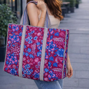Bolso de Hombro Acolchado de Algodón con Estampado de Bloques, Moderno y a la Moda para Mujer, Hecho a Mano, Lavable, Hermoso Accesorio de Compras - Product Image 1