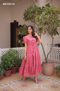 Magnifique collection de Kurtis en coton de qualité supérieure, style robe évasée et brodée, fabriquée à Surat. - Product Image 3
