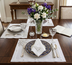Ensemble de sets de table en lin brodé sur mesure, motif floral et arbre, style vintage, lavable en machine, pour la maison - Product Image 1
