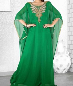 Vestido Abaya Verde de Cuello Alto con Bordado, Manga Larga, Largo hasta el Tobillo, Modesto, Talla Grande, para Mujeres Adultas, Ropa de Fiesta Elegante para el Medio Oriente - Product Image 1