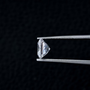 Diamant de laboratoire E Color Princess 4 carats SI1 certifié IGI CVD 3EX, fournisseur pour les grossistes en diamants et les acheteurs internationaux - Product Image 5