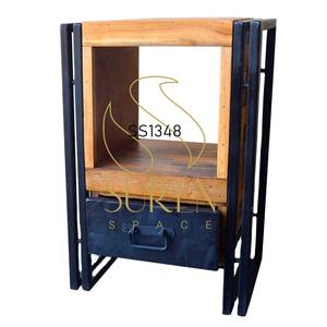 Mesita de noche de madera y metal hecha a mano de diseño estilo indio para dormitorio, Hogar, baño y uso hospitalario - Product Image 1