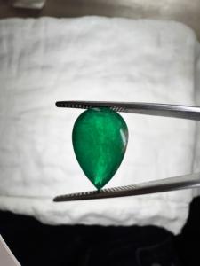Esmeralda Sakota Natural, Corte Pera, 6.27 Quilates, Gema Verde Suelta, Piedra Preciosa de Alta Calidad, Proveedor Mayorista - Product Image 3