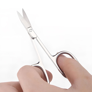 Ciseaux à cuticules en acier inoxydable, lames courbées petites et durables pour la coupe des cuticules, des ongles des mains et des orteils, manucure et pédicure - Product Image 1