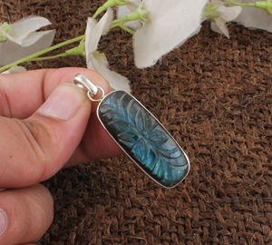 Collar de Plata de Ley 925 con Colgante Rectangular de Labradorita Natural Tallada a Mano, con Destello Azul, para Aniversario - Product Image 4