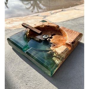 Luxury Eco-Friendly Wooden & Resin <b>Ashtray</b> for Home Office for Smoking Use - Product Image 2