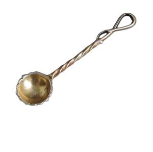 Cuillère décorative en laiton doré de qualité supérieure avec un design floral unique pour une présentation de table classique, cadeau, vaisselle, décoration de la maison - Product Image 1