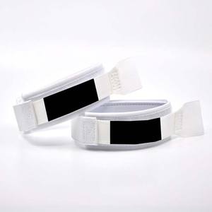 Système de fixation rapide pour gants de boxe : convertisseur de lacets en boucles auto-agrippantes pour un ajustement facile et un enfilage/défillement rapide pour l'entraînement en salle de sport et la remise en forme. - Product Image 1