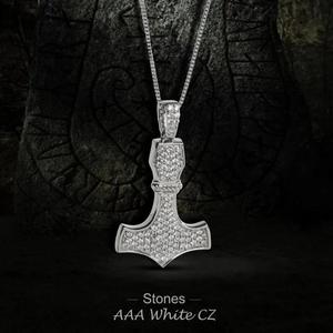Pendentif Marteau de Luxe Plaqué Or 18K avec Finition Argentée et Détails en Pierres Certifiées GIA - Product Image 1