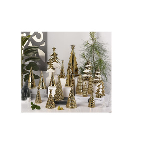 Bougeoir ethnique en laiton authentique avec des détails antiques luxueux pour les occasions festives et les intérieurs sacrés - Product Image 2