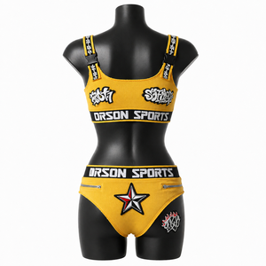 Ensemble bikini deux pièces pour femme Orson Sports, haut bandeau côtelé avec fermetures éclair, bas de bikini hipster, imprimé graphique jaune et noir - Product Image 4