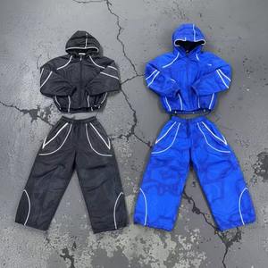 Fabricante de Trajes Deportivos Reflectantes 3M de Poliéster Personalizados, Chaqueta Cortavientos Ligera de Gran Tamaño, Traje Deportivo Holgado de Nailon Impermeable - Product Image 1