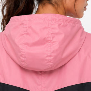 Ensemble deux pièces coupe ajustée pour femme enceinte grande taille : veste coupe-vent à capuche respirante et légère pour la randonnée en extérieur et short - Product Image 5