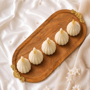 Plateau de service en bois artisanal Unicorn avec poignées robustes pour le petit-déjeuner, le café, le thé, les collations, les repas, la maison, la cuisine - Product Image 5