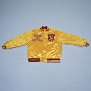 Blousons universitaires jaunes en satin pour hommes, avec logo tigre brodé bordeaux, boutons-pression, style sportif, haute qualité, col montant, streetwear - Product Image 3
